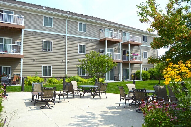 Apartamentos Crossroads en Fargo, Dakota del Norte | Exterior - Crossroads