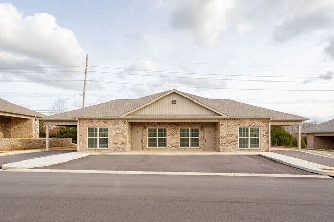 Foto del edificio - 215 Bentbrook Dr