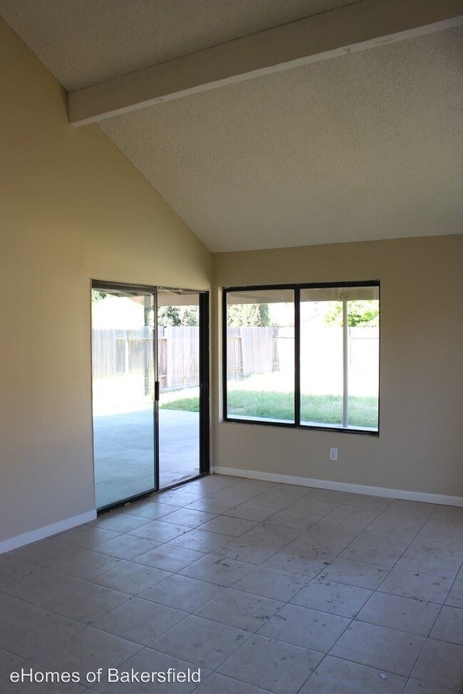 Foto del edificio - 4 br, 2.5 bath House - 5601 Monitor St
