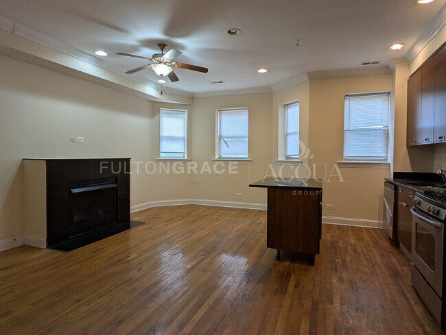 Foto del edificio - 6935 N Oakley Ave