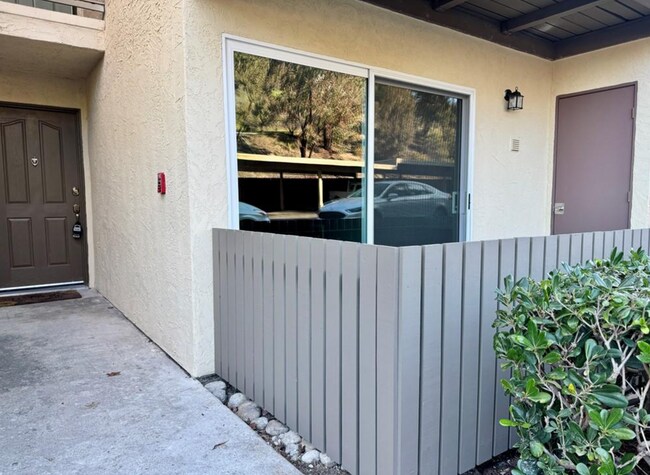 Foto del edificio - 432 Edgehill Ln