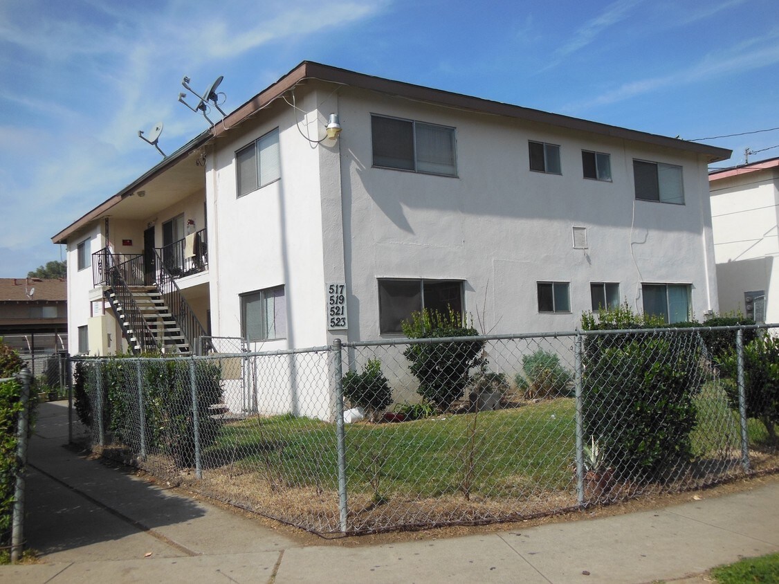 Primary Photo - 517-523 Aster St
