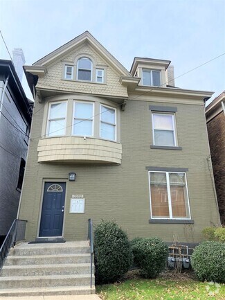 Building Photo - 5552 Avondale Pl