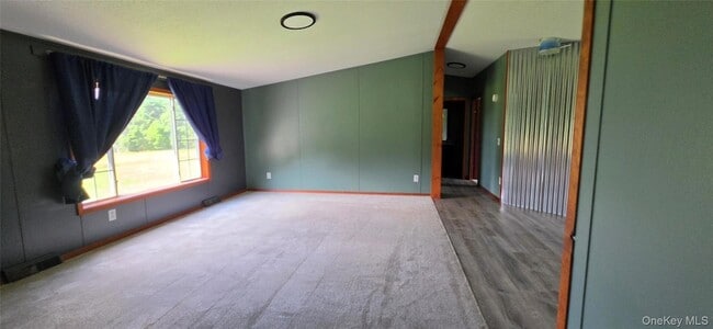 Building Photo - 286 Shortcut Rd
