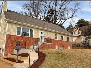 Building Photo - 5922 Benton Heights Ave