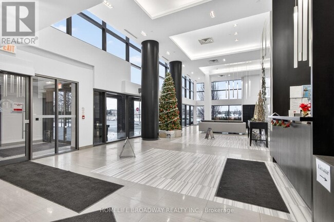 Building Photo - 55 Oneida Crescent