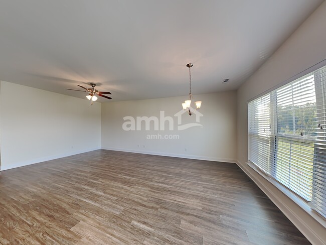 Foto del edificio - 5061 Mountain Springs Rd