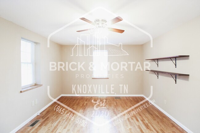 Foto del edificio - 313 Barnes Ave
