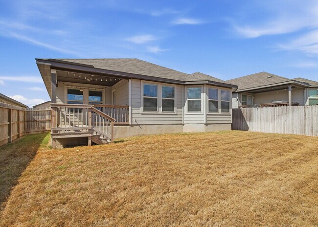 Building Photo - 4 Bedroom Home with Quartz Island Kitchen and Covered Patio