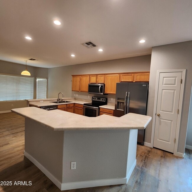 Building Photo - 14636 W Gelding Dr