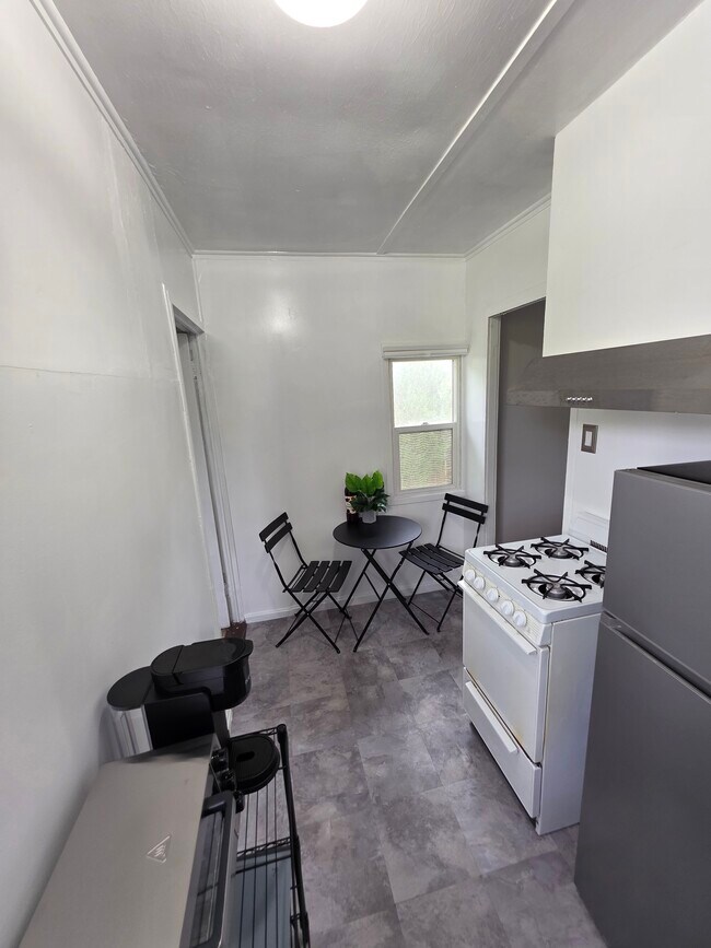 Foto del edificio - 6419 Ruby St