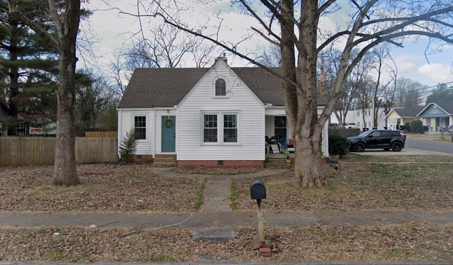 Photo - 200 S Bilbro Ave House