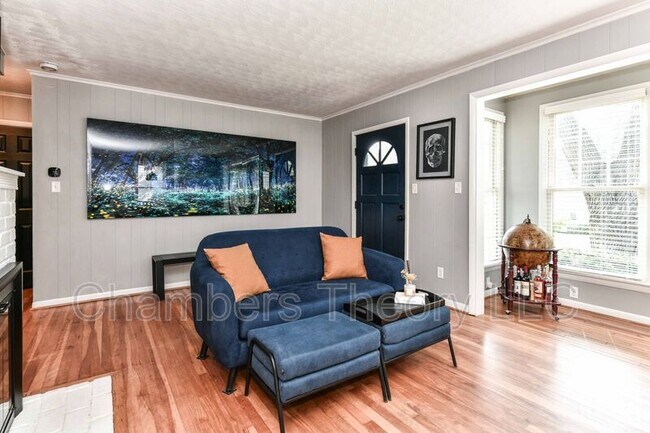 Foto del edificio - 3142 Holloway Rd