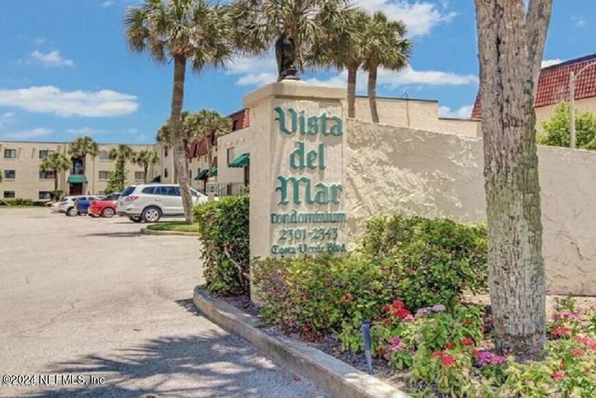 Primary Photo - 2341 Costa Verde Blvd