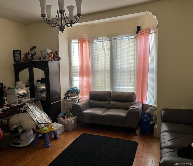 Foto del edificio - 3 Everett Ave