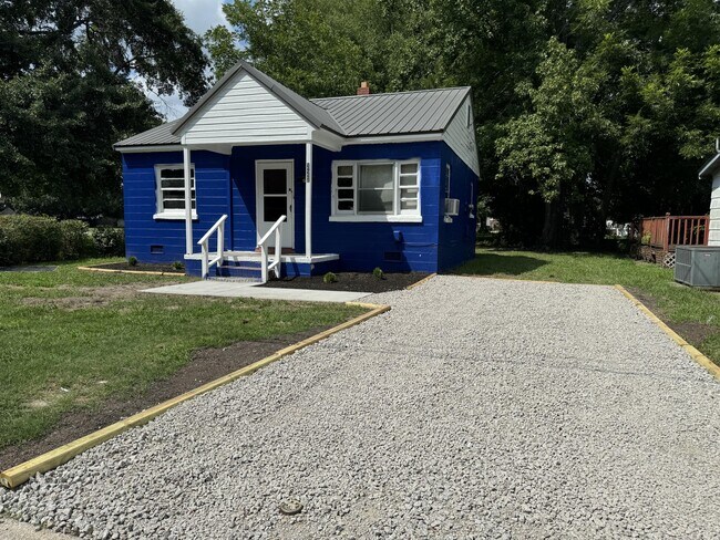 Foto del edificio - 327 Finch St SE