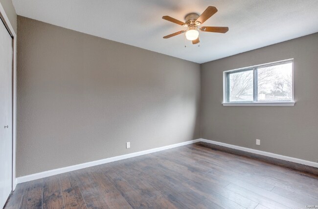 Foto del edificio - 6319 Stirrup Ln