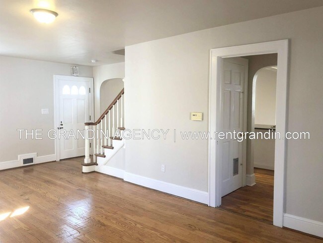 Foto del edificio - 1533 Brandon Avenue Southwest
