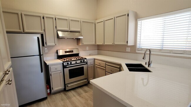 Building Photo - 2 br, 1 bath House - 2105 Beaujolais Court