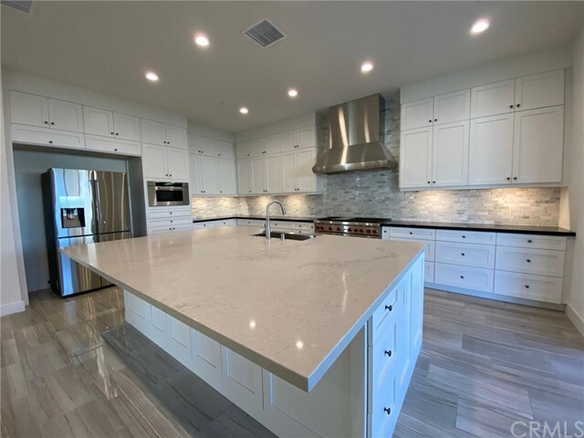 Building Photo - 58 Redshift