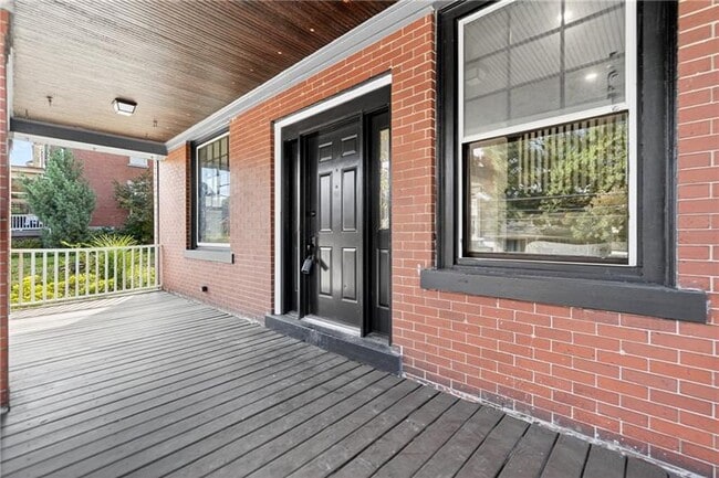 Building Photo - 3963 Brighton Rd