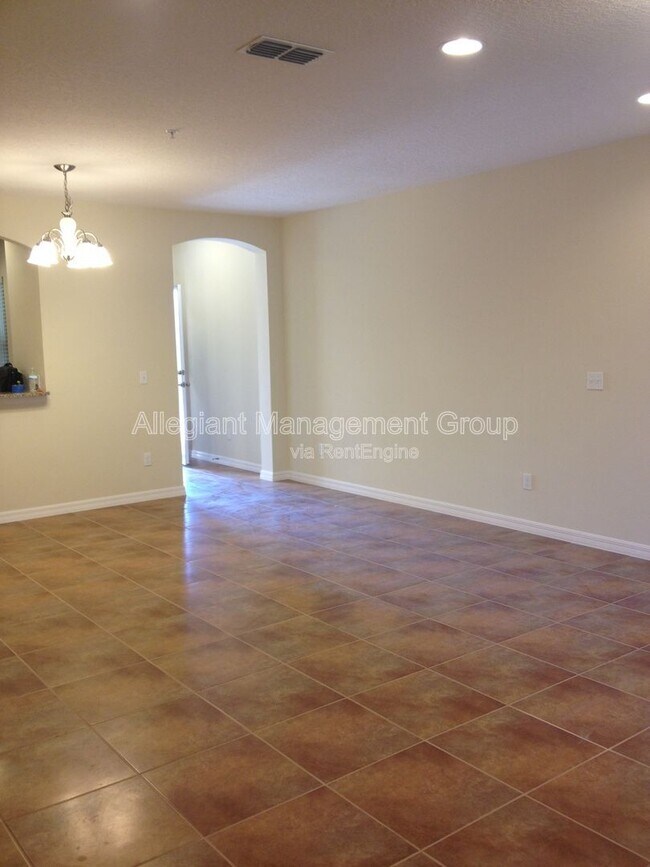 Foto del edificio - 2300 Aloha Bay Ct