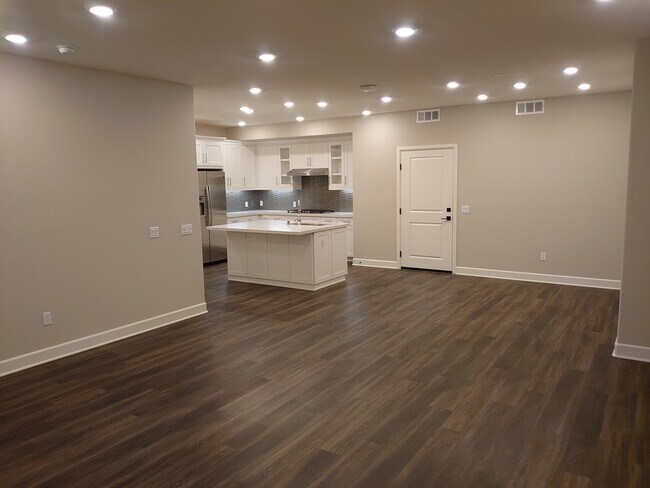 Kitchen - 16750 Coyote Bush Dr