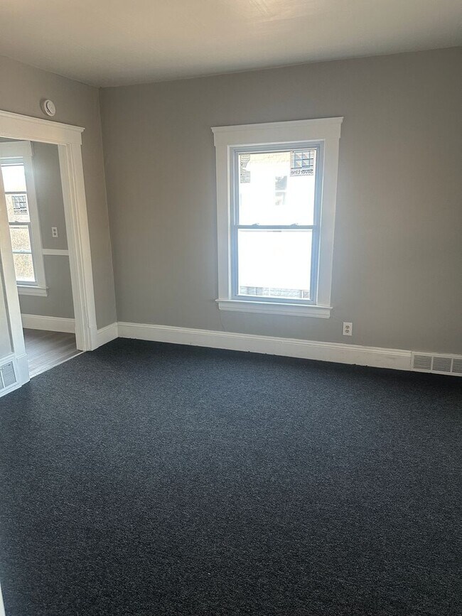 Foto del edificio - 4110 E 64th St