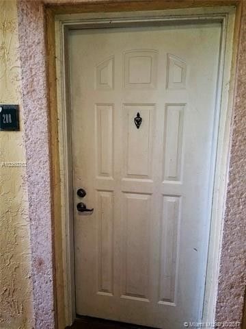 Foto del edificio - 8540 SW 212th St