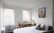 Foto principal - 357 W 37th St