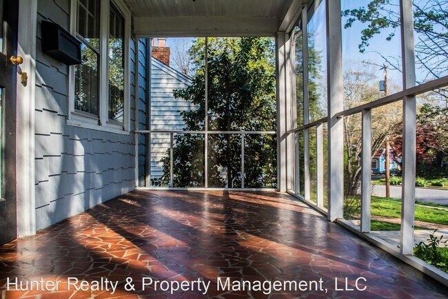 Foto del edificio - 3 br, 2 bath House - 2324 Fairway Drive