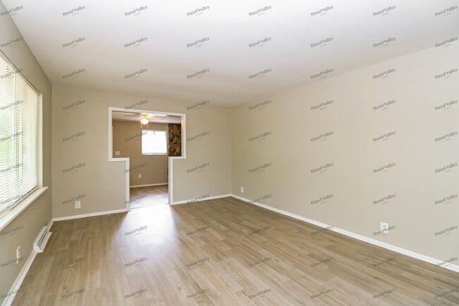 Building Photo - 2253 Maxville Ln