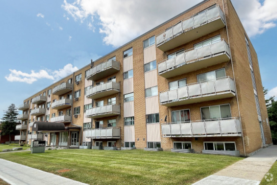 Building Photo - Franklin Manor Apartments