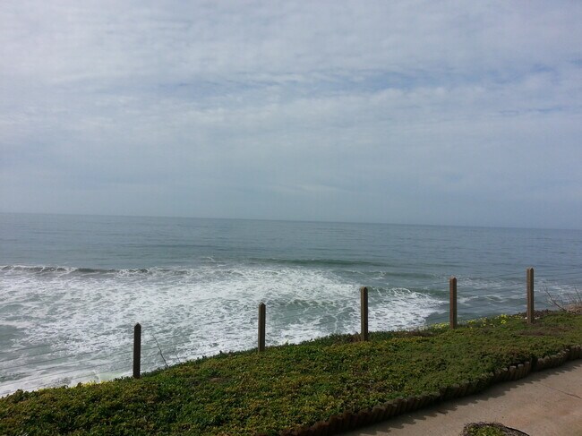 Building Photo - 340 Esplanade Ave