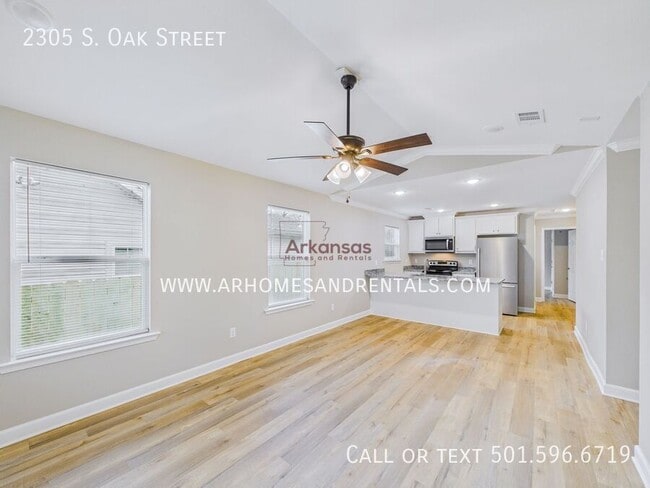 Foto del edificio - 2305 S Oak St