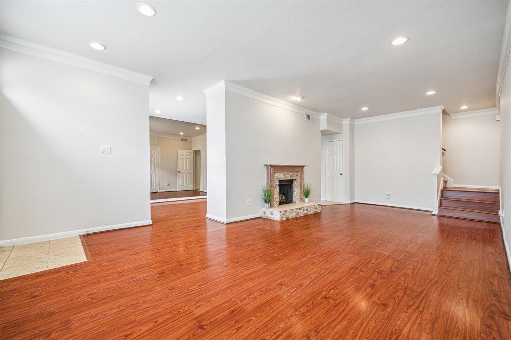Foto principal - 2100 Tanglewilde St