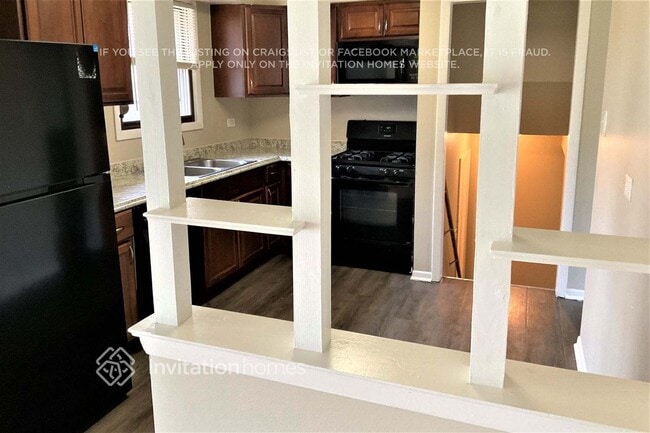 Building Photo - 6215 Sunflower Dr