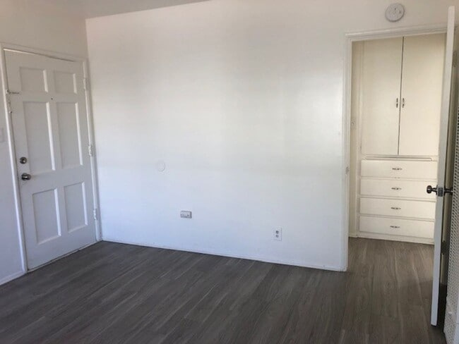 Interior Photo - 630 Brent Ave