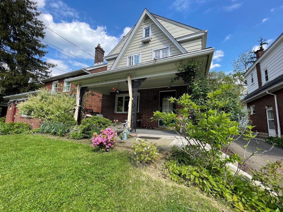 6632 Wilkins Ave, Pittsburgh, PA 15217 House Rental in Pittsburgh, PA