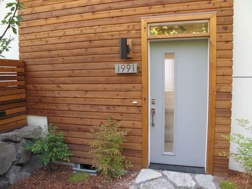 Building Photo - Industrial-Style Queen Anne Townhome with water views on every floor! Available 7/24/26!