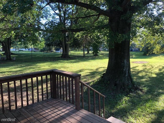 Foto del edificio - 3 br, 1 bath House - 1110 Highland Ave