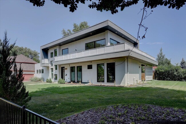 Foto del edificio - 6435 E 6th Ave Pkwy