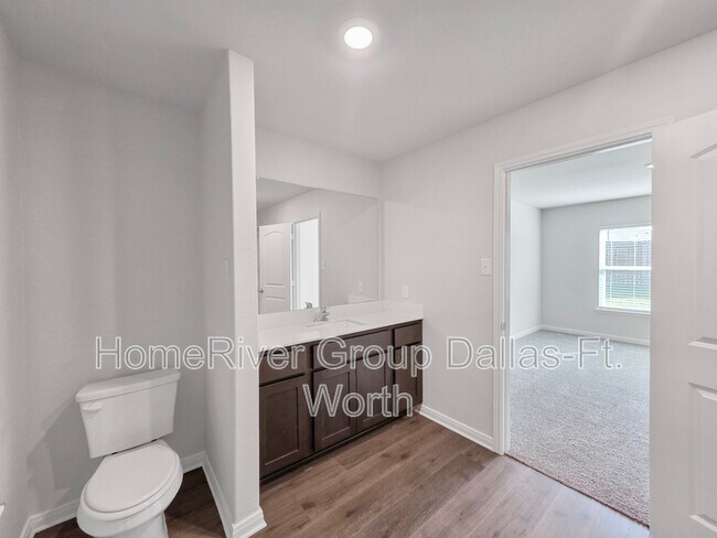 Foto del edificio - 246 Shaw Creek Blvd