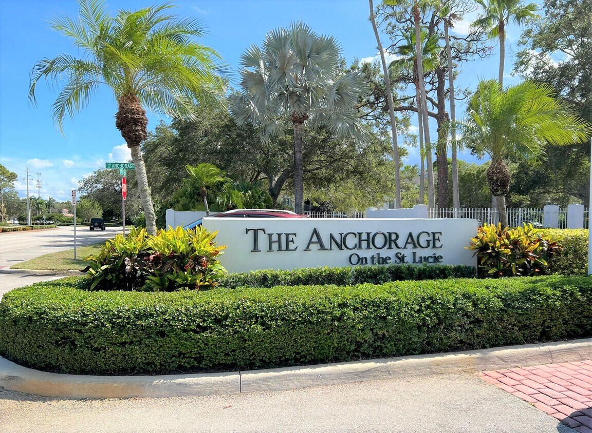 2500 SE Anchorage Cove Unit C2, Port Saint Lucie, FL 34952 Condo for