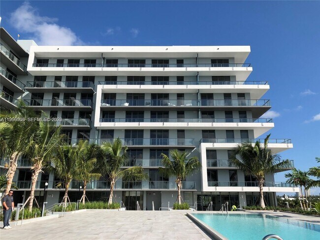 Foto del edificio - 2960 NE 207th St