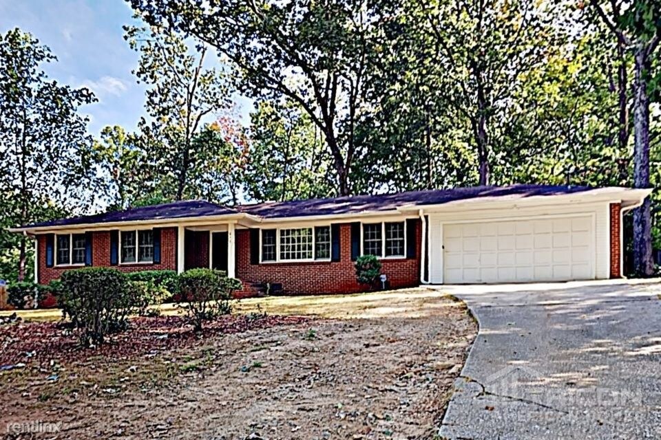 876 Allgood Rd, Stone Mountain, GA 30083 House Rental in Stone Mountain, GA