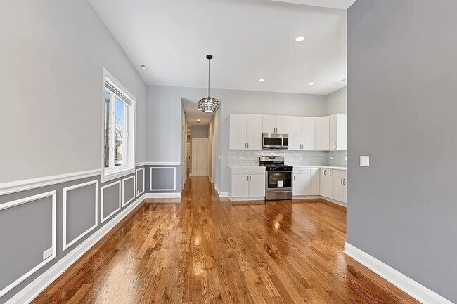 Foto del edificio - 5955 W Superior St