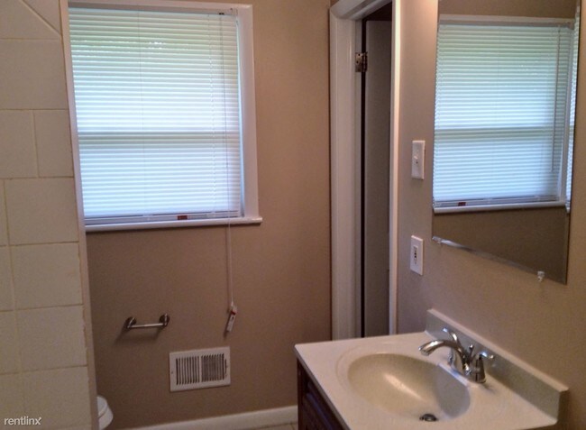 Building Photo - 4 br, 2 bath House - 3513 Creighton Road