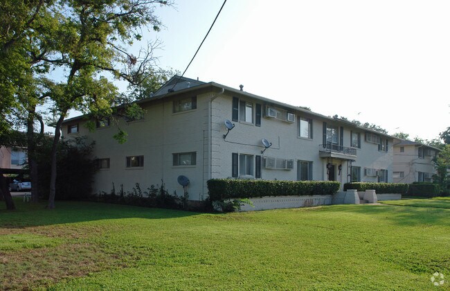 Building Photo - 5807 McCommas Blvd