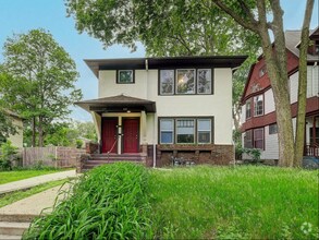 Building Photo - 830 Dayton Ave